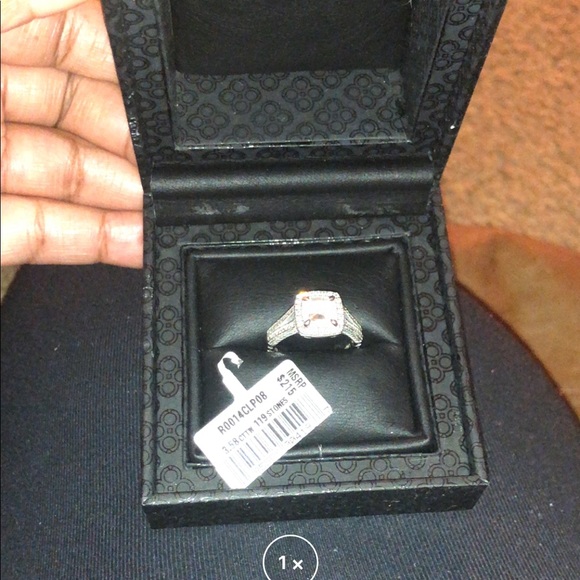 Ring - Picture 2 of 5